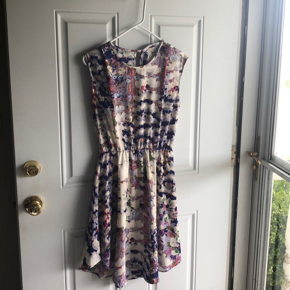 Collective concepts size small dress